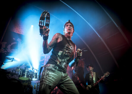 BUCKCHERRY / THE TRIFFID / MATT YOUNG