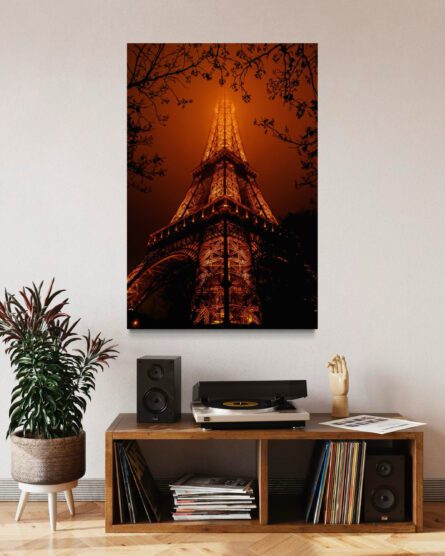 EIFFEL TOWER AT NIGHT / ALEC SMART - Image 4