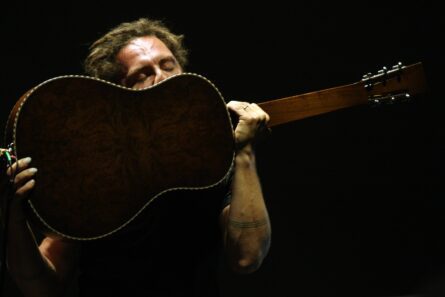 JOHN BUTLER TRIO / WOMAD FESTIVAL, ADELAIDE / ALEC SMART