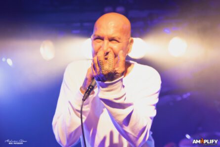 BOOM CRASH OPERA 2 / CORNER HOTEL / MICHAEL GOW