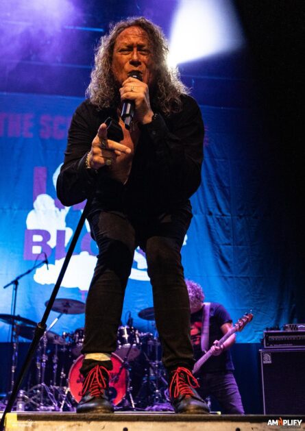 THE SCREAMING JETS / FORUM THEATRE / MICHAEL GOW