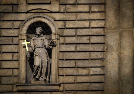 PRAGUE STREETS / ROB MEZZATESTA
